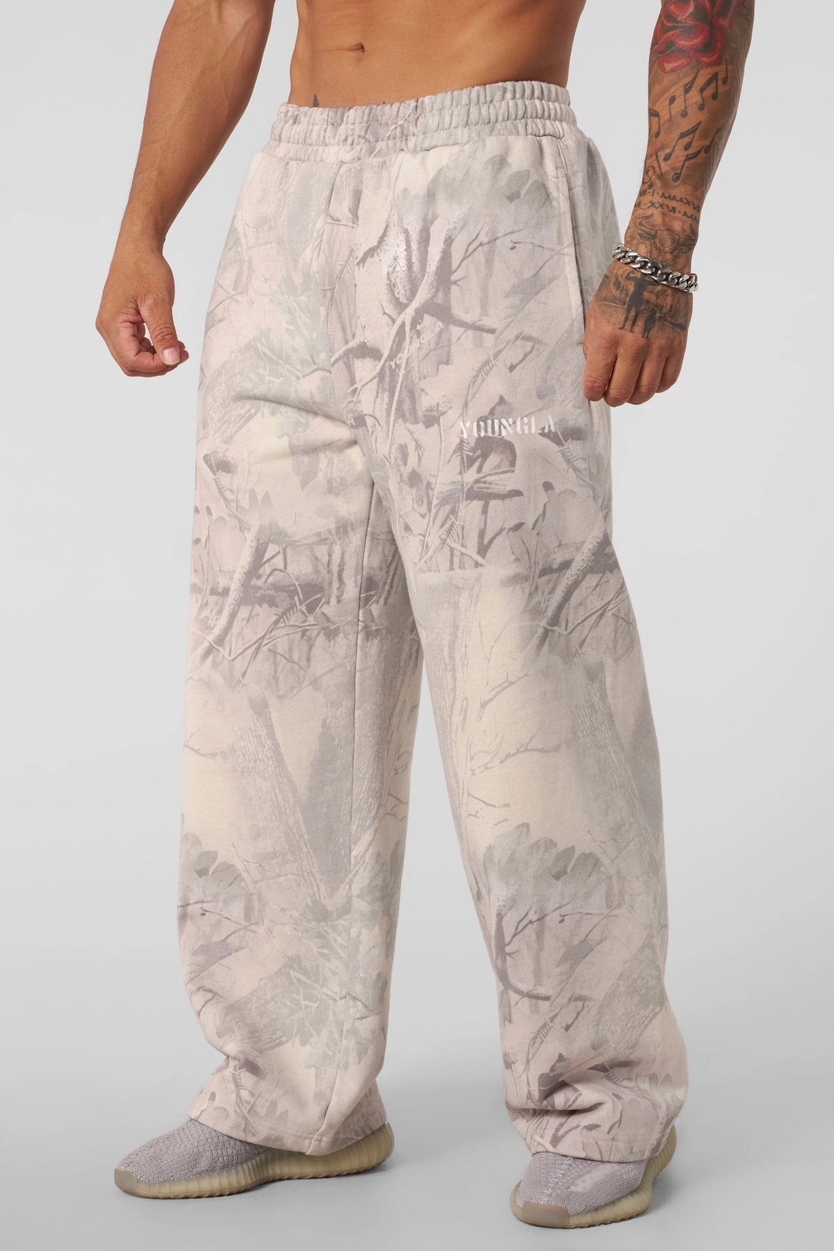 YOUNGLA TREE CAMO SWEATPANTS