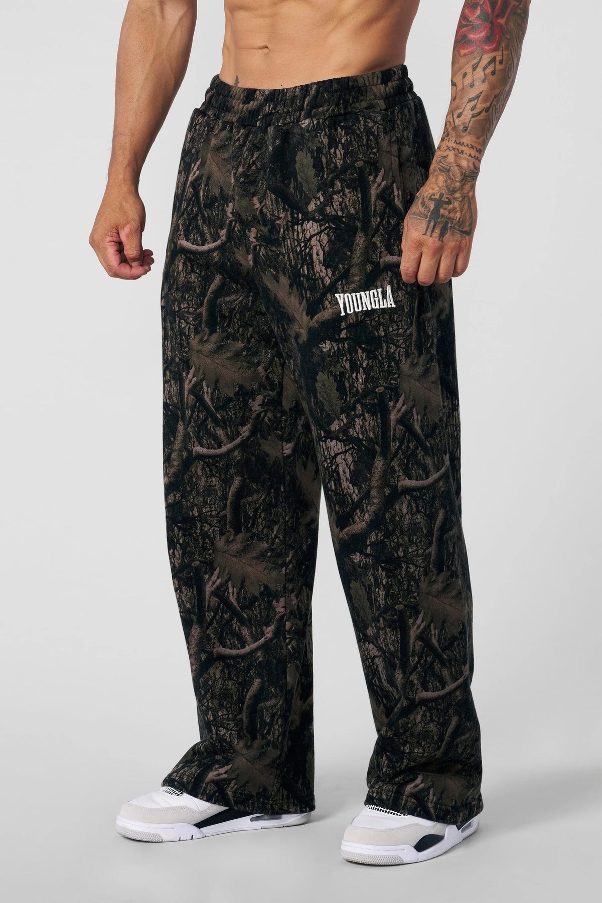 YOUNGLA TREE CAMO SWEATPANTS