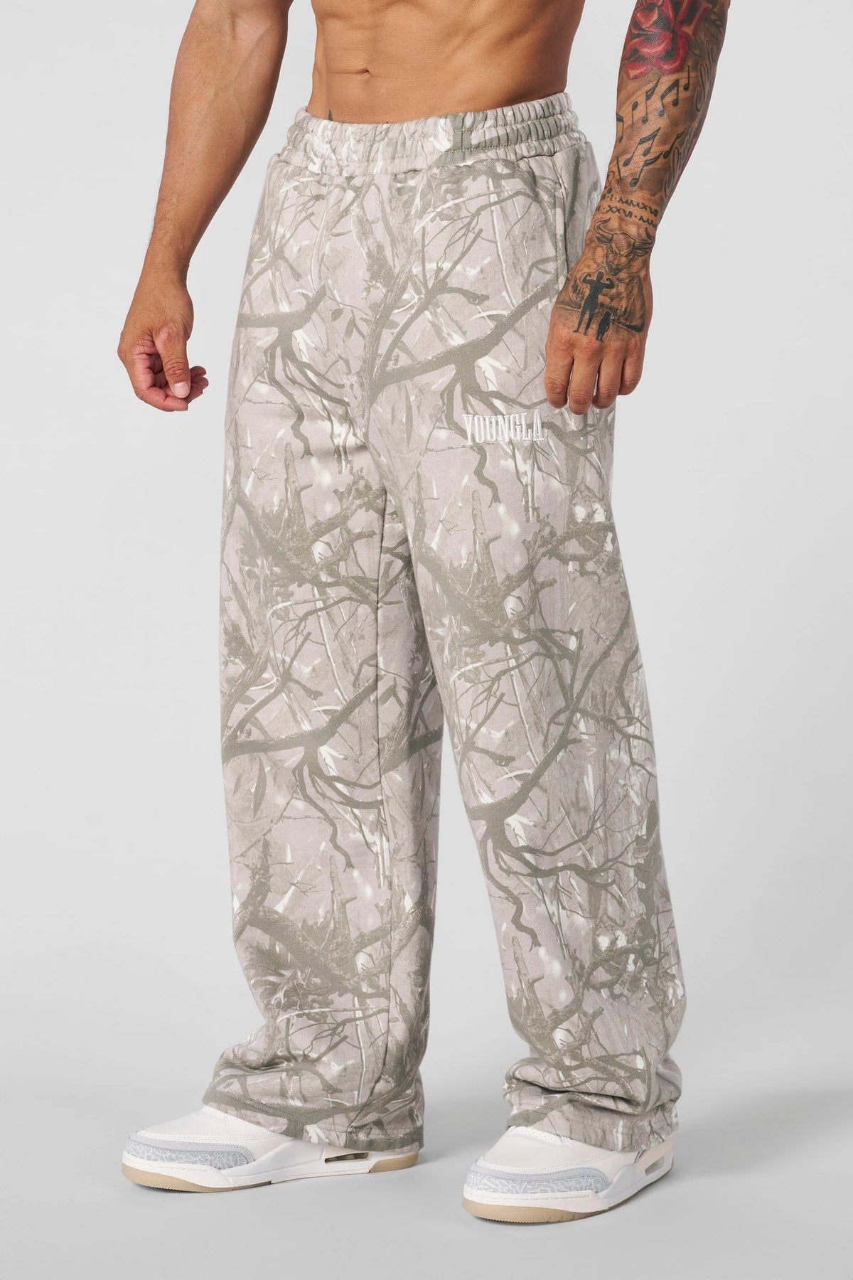 YOUNGLA TREE CAMO SWEATPANTS