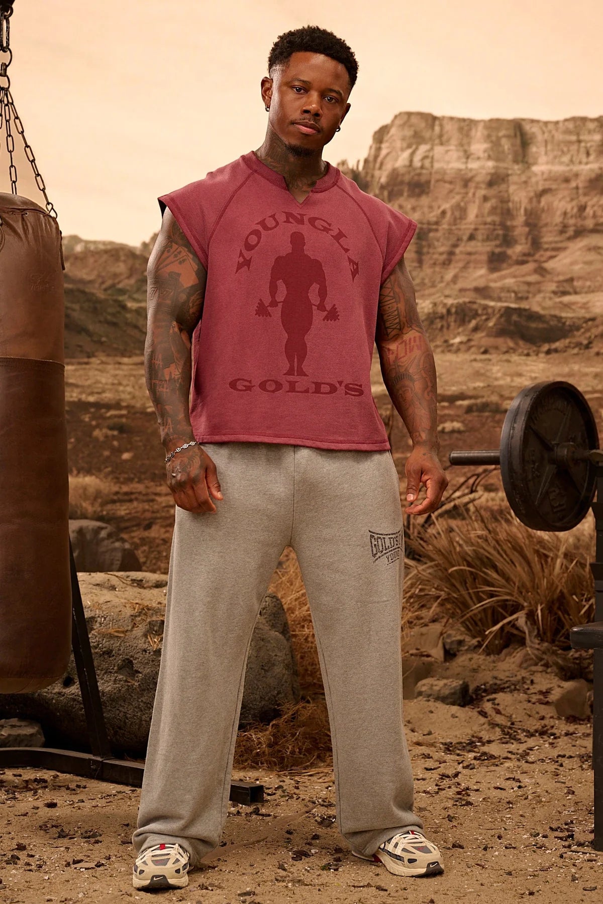 YOUNGLA X GOLD'S GYM SWEATPANTS