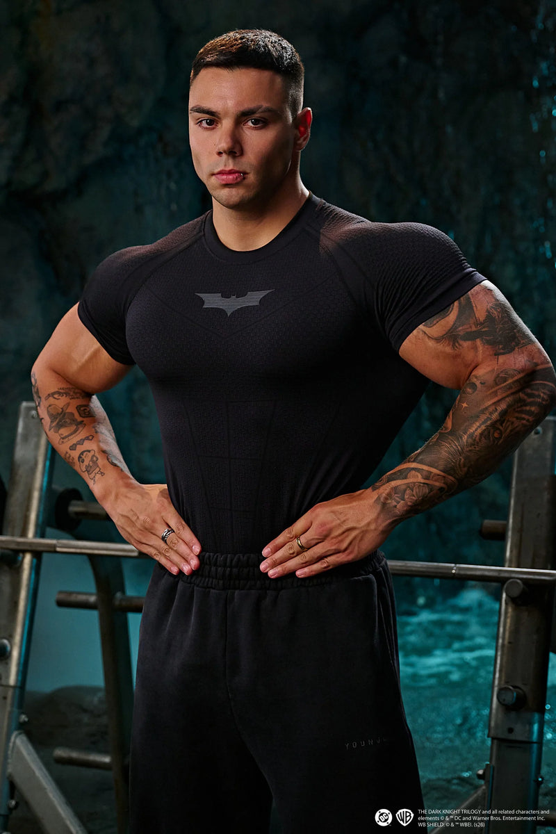 YOUNGLA X BATMAN COMPRESSION TEE