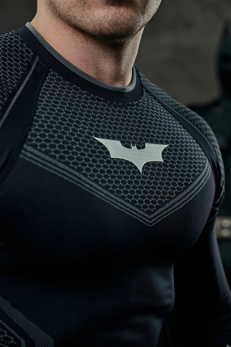 YOUNGLA X BATMAN COMPRESSION TEE