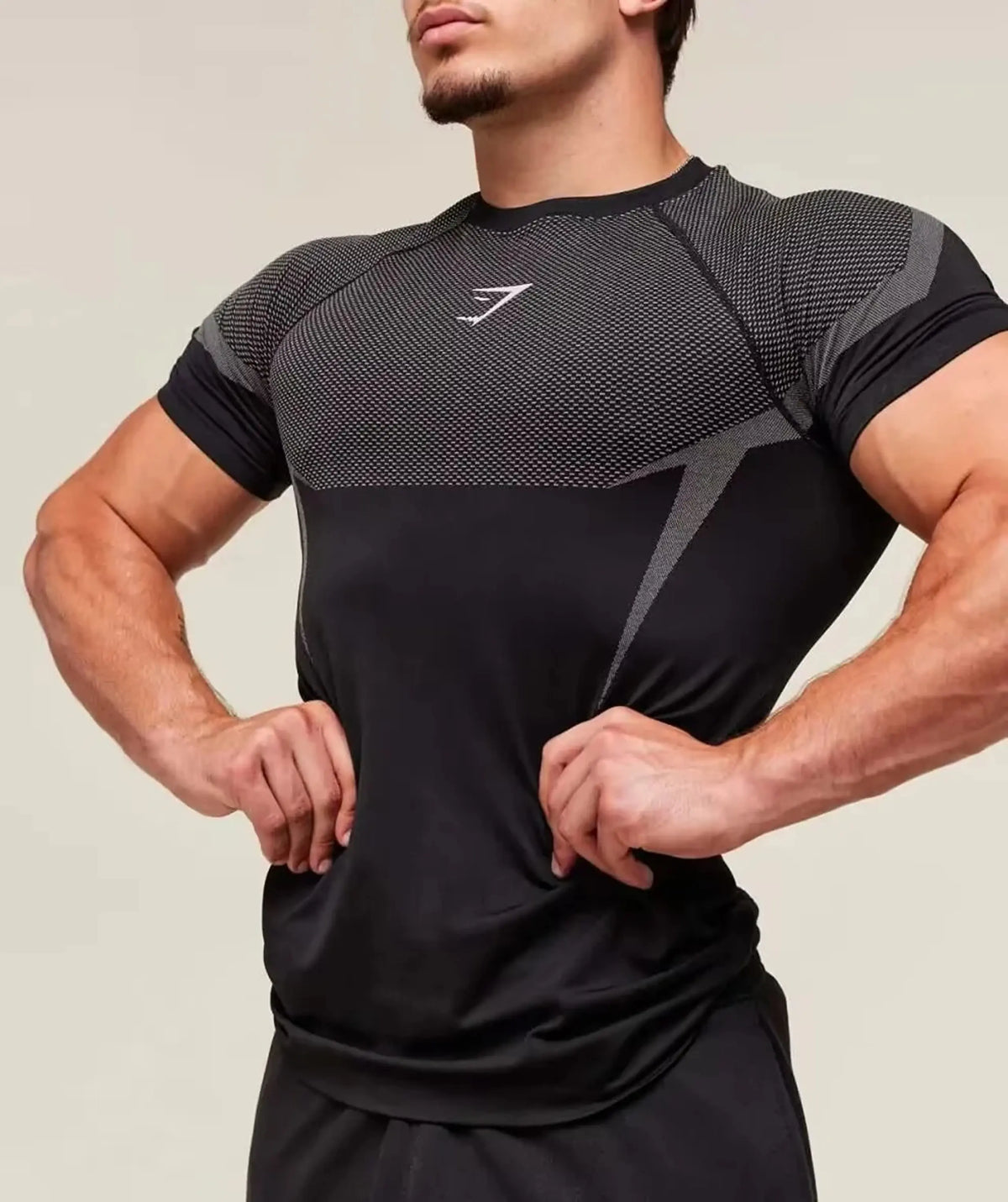 GYMSHARK ONYX V5 COMPRESSION TEE